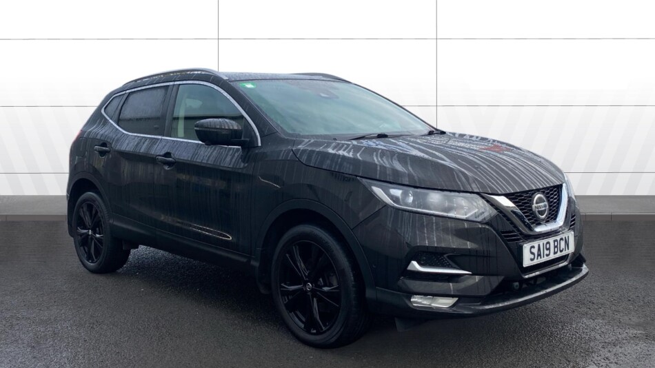 Nissan Qashqai 1.3 DiG-T N-Connecta 5dr Petrol Hatchback